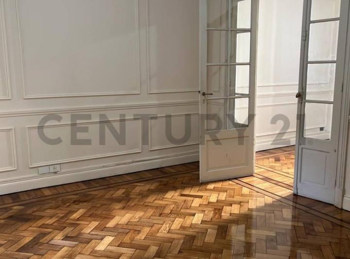 Casa · 102m² · 6 Ambientes