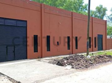 Bodega-Galpón · 421m² · Venta de Galpón en Terreno de 700 m². La Plata