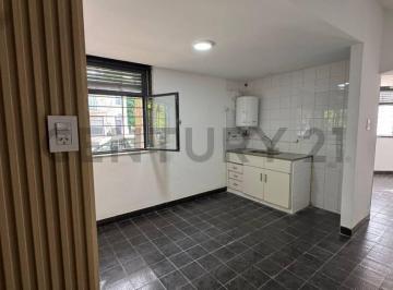 Casa · 31m² · 1 Ambiente · PH Al Frente en Alquiler, La Plata