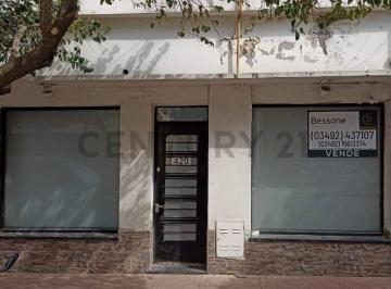Local comercial · 165m² · 3 Ambientes · Se Vende Departamento y Local en Rafaela, Barrio Mosconi