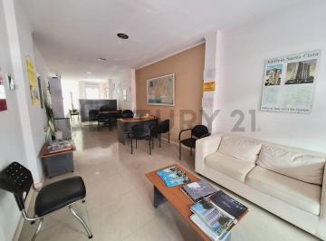 Local comercial · 78m² · Local en Zona La Perla