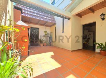 Casa · 59m² · 3 Ambientes · Vendemos PH 3/4 Ambientes con Patio, Terraza y Parrilla en Parque Avellaneda