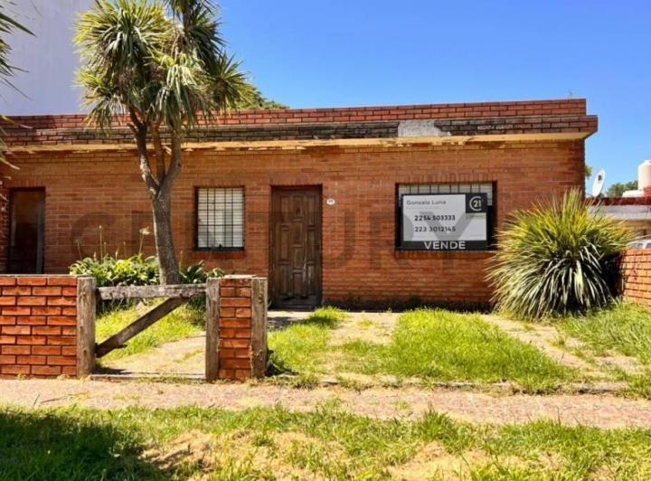 Casa · 81m² · 4 Ambientes · 1 Cochera