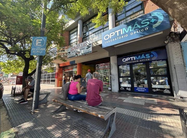Local comercial · 544m²