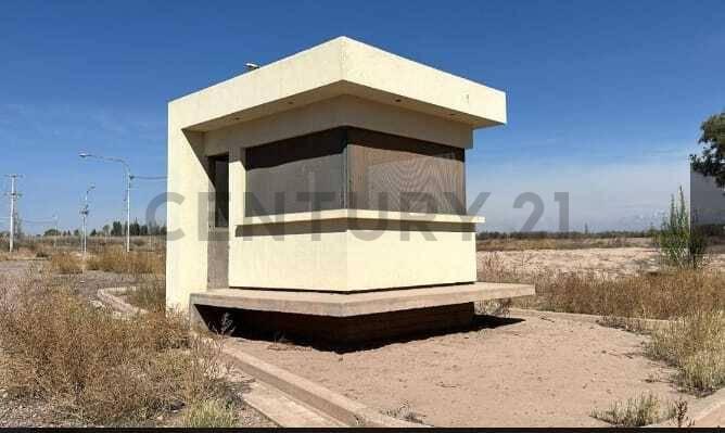 Terreno · 616m²