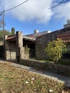 Casa · 131m² · 2 Ambientes · 1 Cochera