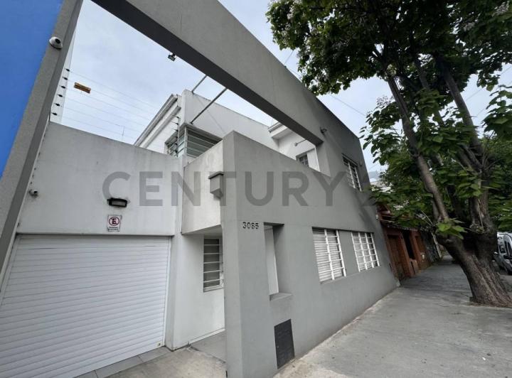 Casa · 164m² · 5 Ambientes · 2 Cocheras