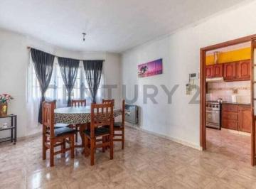 Casa · 230m² · 4 Ambientes · Casa en Venta Berisso