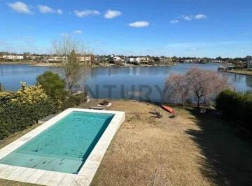 Casa · 265m² · 6 Ambientes · 2 Cocheras · Venta Casa 6 Ambientes en Barrio San Marco Al Agua - Villanueva, Tigre