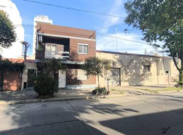 Casa · 45m² · 3 Ambientes · Alquiler Departamento PH con Patio - Parque San Martín - La Plata