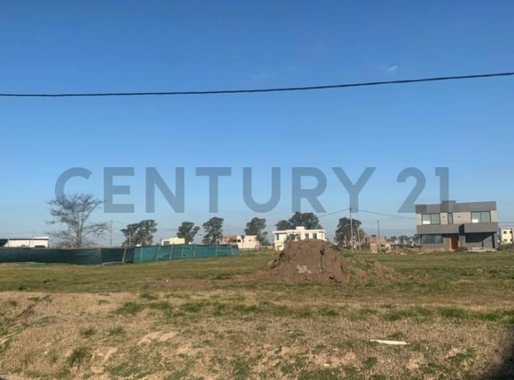 Terreno · 639m²