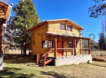 Casa · 180m² · 2 Ambientes · 1 Cochera · Venta de 3 Cabañas Amobladas con Pileta en Las Vegas, Potrerillos, Mendoza.