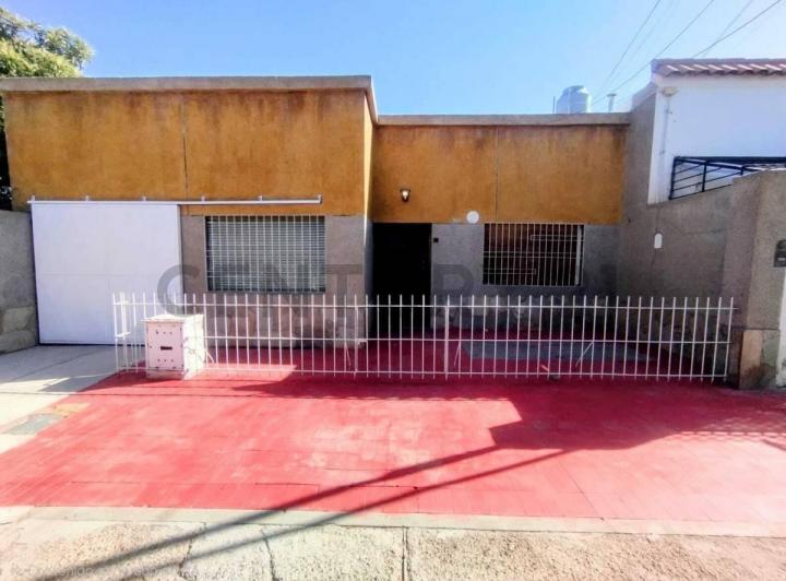Casa · 124m² · 4 Ambientes · 1 Cochera