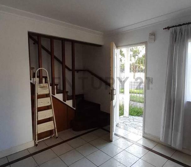 Casa · 90m² · 4 Ambientes · 2 Cocheras