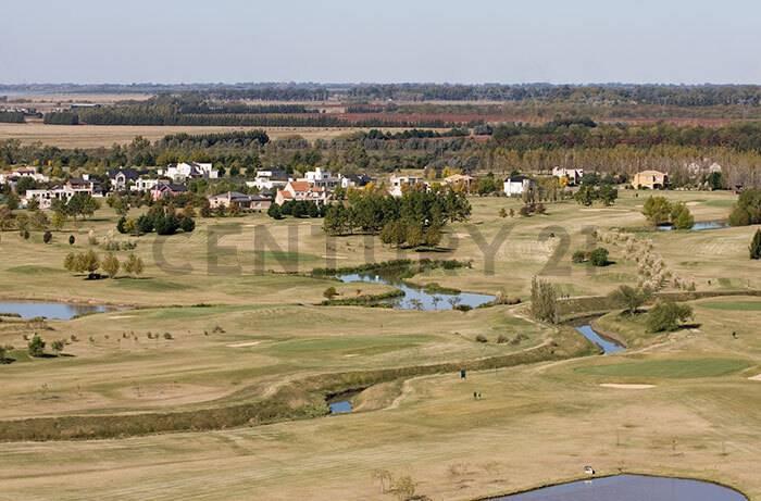 Terreno · 1300m²