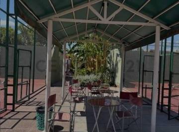 Depósito · 761m² · 3 Dormitorios · 5 Cocheras · Venta de Pádelgreen. Negocio Comercial. Oportunidad!