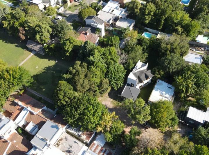 Terreno · 319m²
