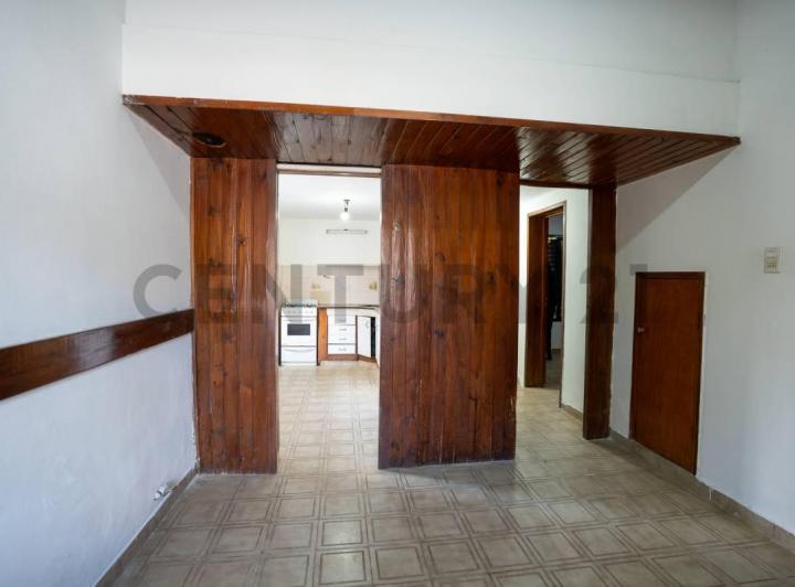 Casa · 108m² · 3 Dormitorios · 2 Cocheras