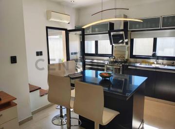 Casa · 120m² · 6 Ambientes · 2 Cocheras · Casa y Terreno en Venta en Etcheverry