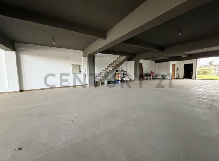 Local comercial · 770m² · 2 Ambientes · 2 Cocheras