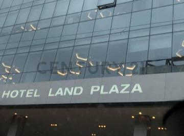 Garage · 1500m² · Cochera en Alquiler en La Plata 6 E/ 43 y 44. en Land Plaza Ho