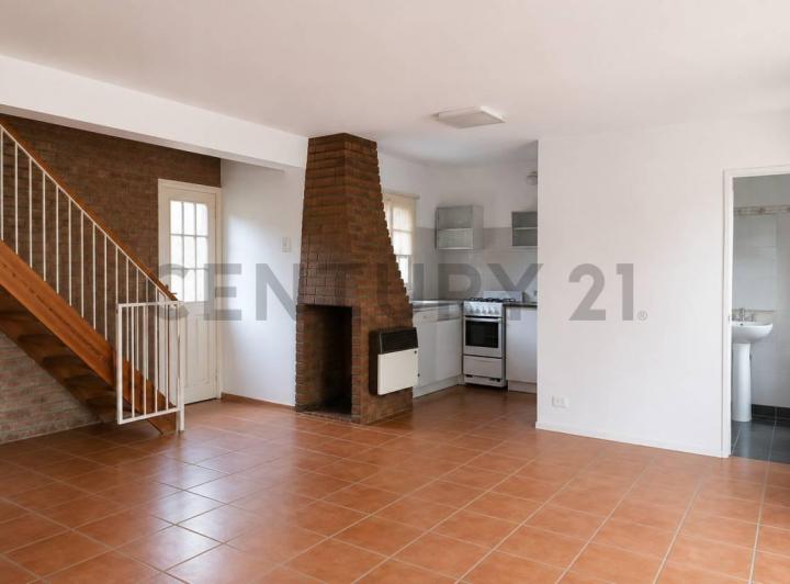 Casa · 200m² · 4 Ambientes · 2 Cocheras