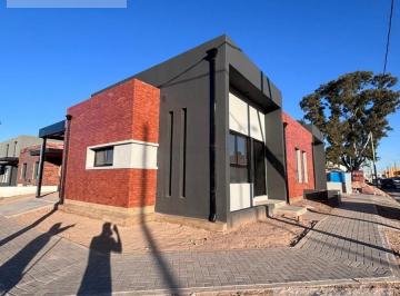 PH · 310m² · 5 Ambientes · 1 Cochera · Duplex en Rincones de Manantiales