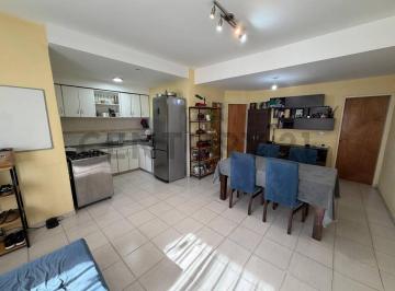 PH · 53m² · 3 Ambientes · PH 3 Amb Entrada Indep. C/ Patio - Venta Caseros Norte