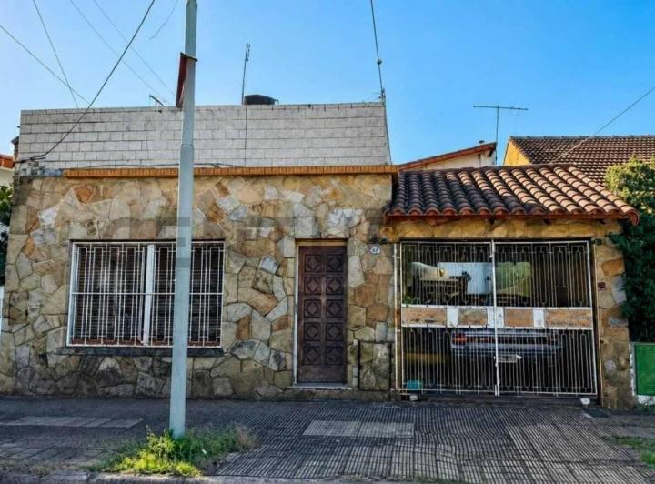 Casa · 171m² · 4 Ambientes · 2 Cocheras