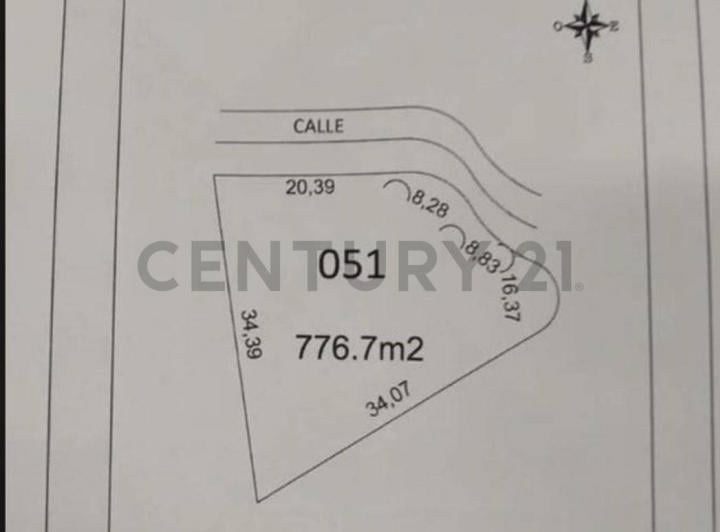 Terreno · 776m²