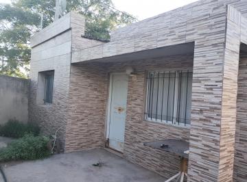 Casa de 2 ambientes, Pehuajó · Casa Antigua a Reciclar en Pehujó - Gran Potencial