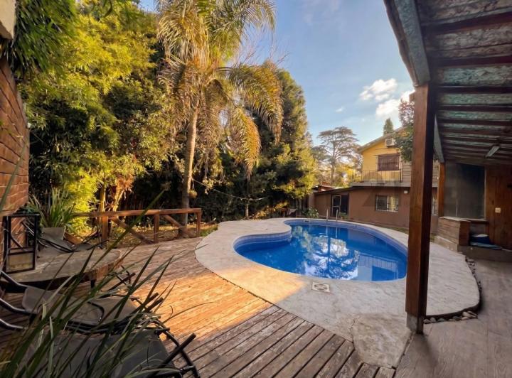 Casa · 110m² · 4 Ambientes · 2 Cocheras