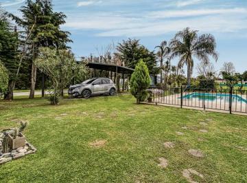 Casa · 143m² · 5 Ambientes · 2 Cocheras · Excelente Casa 5 Ambientes en Country Boca Raton