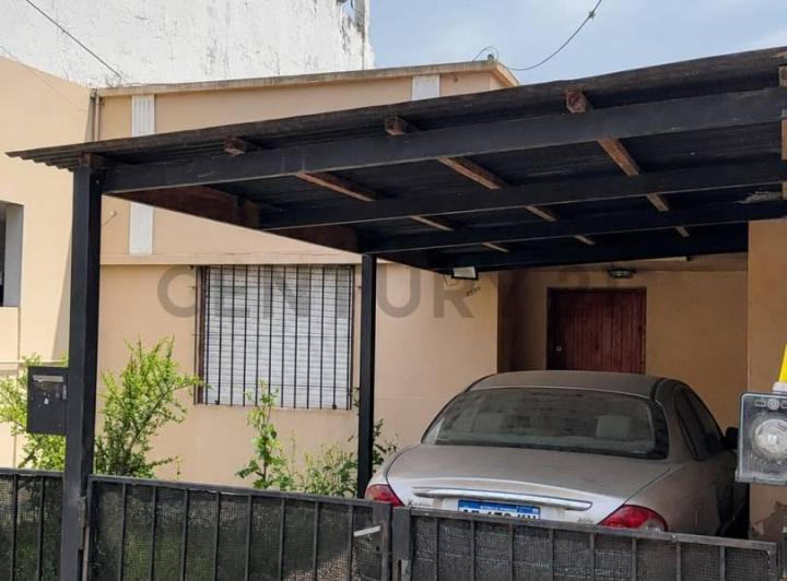 Casa · 65m² · 3 Ambientes · 1 Cochera