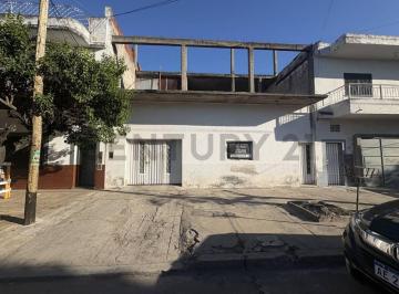 Terreno · 100m² · 5 Cocheras · Posibilidad de Financiar Hasta El 50% - Venta Amplio Lote con Salida Directa a C