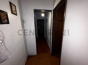 Casa · 74m² · 3 Ambientes · 1 Cochera · Casa a La Venta 3 Dorm. y Parque Ideal Desarrolladores - City Bell