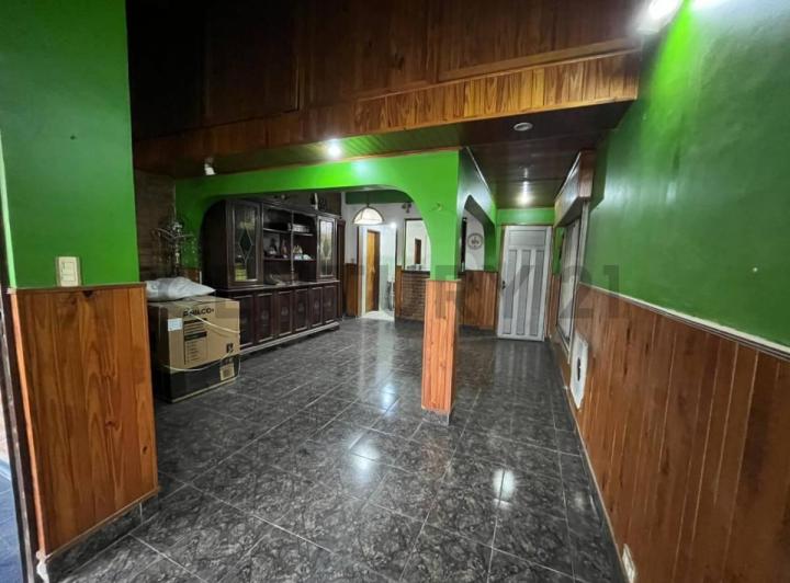 Casa · 126m² · 5 Ambientes · 2 Cocheras