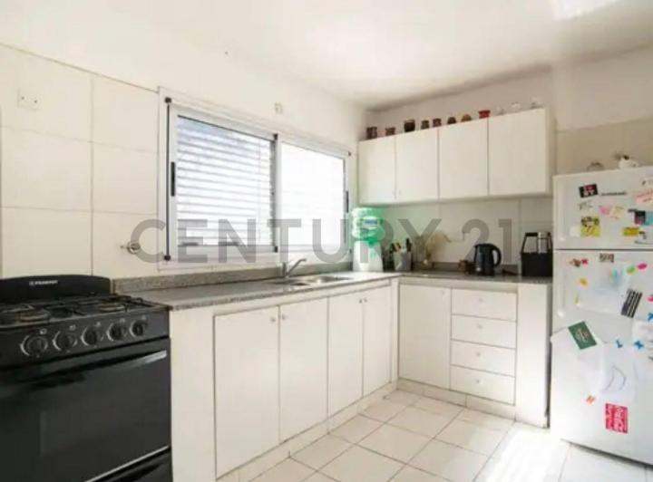 Casa · 160m² · 3 Dormitorios · 1 Cochera