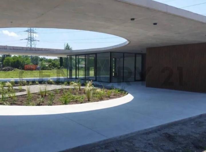 Terreno · 646m²