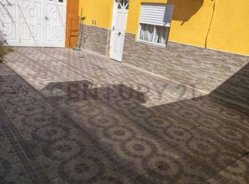 Departamento · 148m² · Venta en Bloque: 4 Departamentos con Patio y Terraza en Pilar.