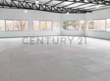 Local comercial · 240m² · 2 Cocheras · Local en Alquiler a Estrenar 240 m² - San Vicente Centro