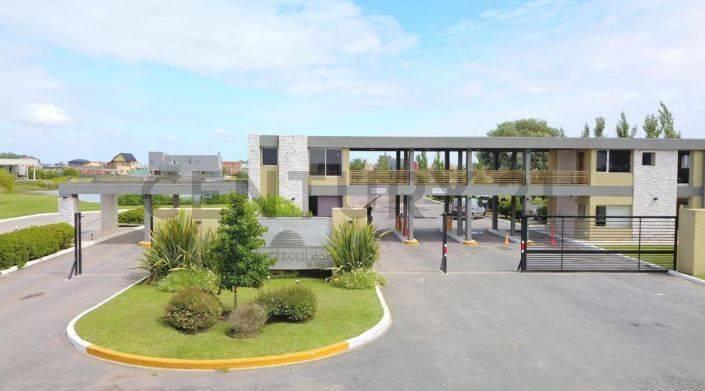 Terreno · 642m²