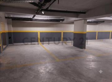 Garage · 13m² · 1 Cochera · Venta de Cochera Fija y Cubierta en Colegiales - Excelente Ubicacion
