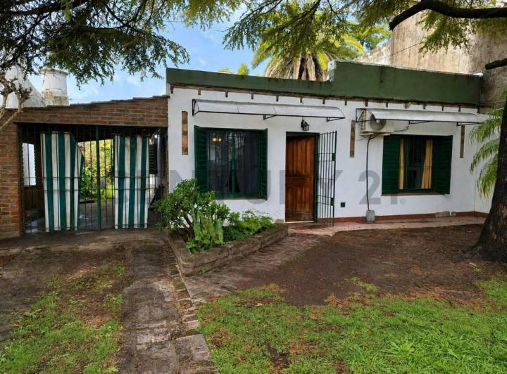 Casa · 105m² · 2 Ambientes · 1 Cochera