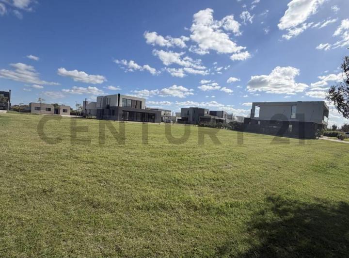 Terreno · 603m²