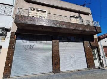 Casa · 240m² · 8 Ambientes · 1 Cochera · Venta Casa PH Oficina y Galpón 5 Amb en Villa Lynch San Martín