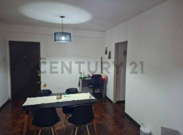 Departamento · 67m² · 4 Ambientes · Venta Departamento Céntrico
