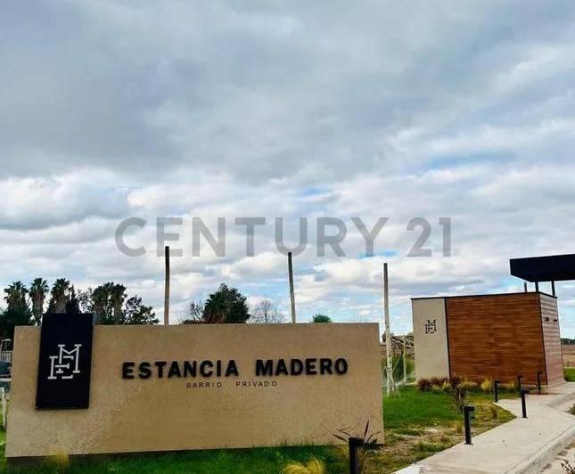 Terreno · 330m²