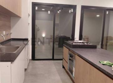 Casa · 143m² · 4 Ambientes · 2 Cocheras · Venta Casa 3 Dorm en Pozo Docta Central
