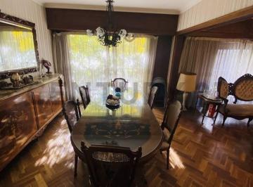 Departamento · 117m² · 4 Ambientes · 1 Cochera · Venta - Palermo Semipiso / 4 Amb Al Frente Balcon, Cochera y Baulera